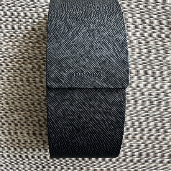 Prada sunglasses - Picture 10 of 11